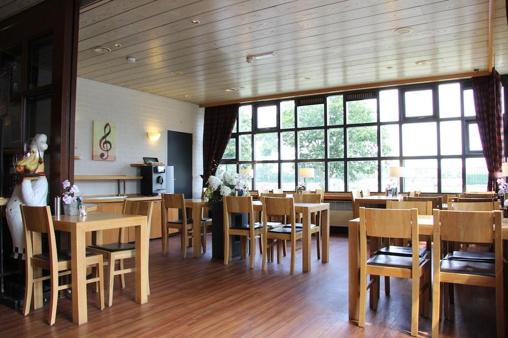 Bastion Hotel Nijmegen Exteriör bild